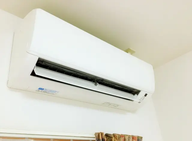 家庭用エアコン本体+室外機セットのイメージ