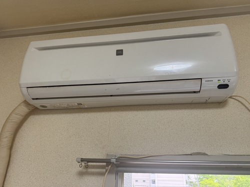 堺市で無料回収する前のエアコン