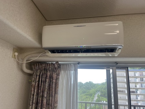 宝塚市で無料回収する前のエアコン