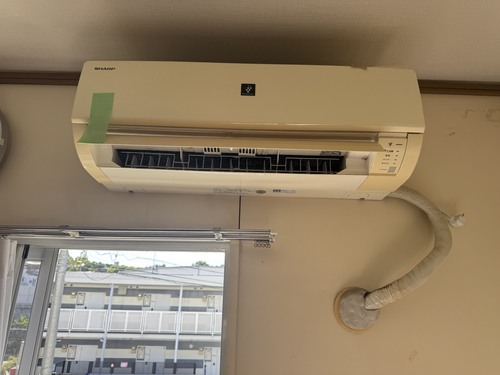 和泉市で無料回収する前のエアコン