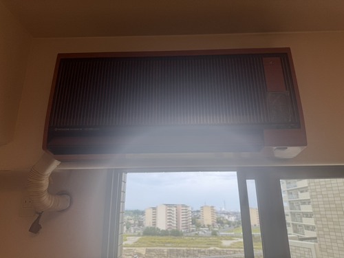 貝塚市で無料回収する前のエアコン