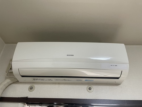 新宿区で無料回収する前のエアコン