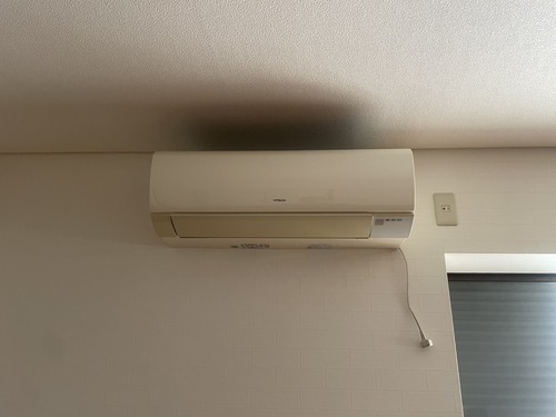 流山市で無料回収する前のエアコン