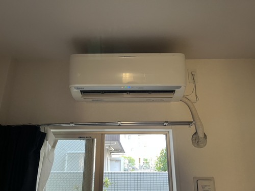 八潮市で無料回収する前のエアコン