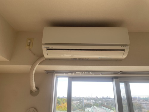 新座市で無料回収する前のエアコン