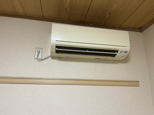 豊島区で無料回収する前のエアコン