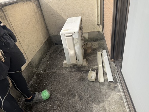 岩出市でエアコンを取り外す前の設置状況