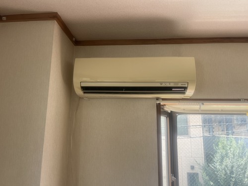 府中市で無料回収する前のエアコン