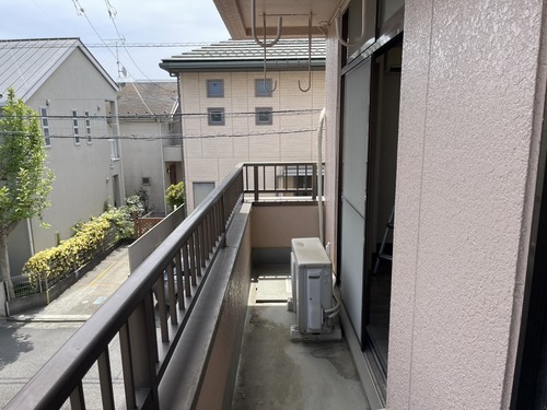 府中市でエアコンを取り外す前の設置状況