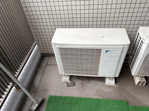 川崎市でエアコンを取り外す前の設置状況