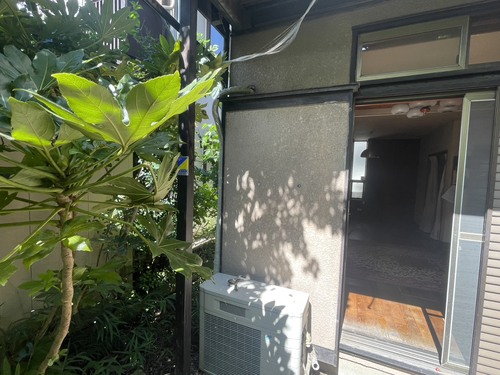 蓮田市でエアコンを取り外す前の設置状況