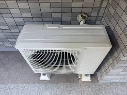 西宮市のエアコン回収・写真4・撤去前