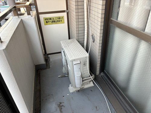 足立区のエアコン回収・写真4・撤去前