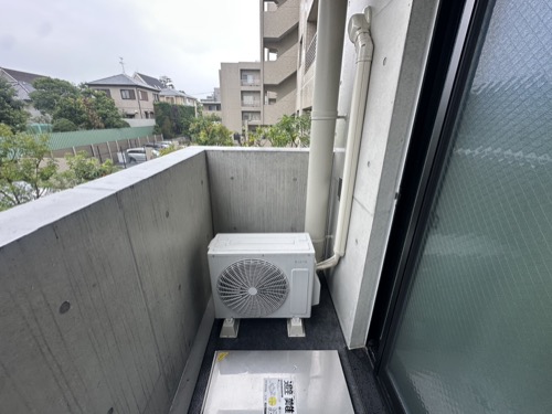 芦屋市のエアコン回収・写真2・撤去前