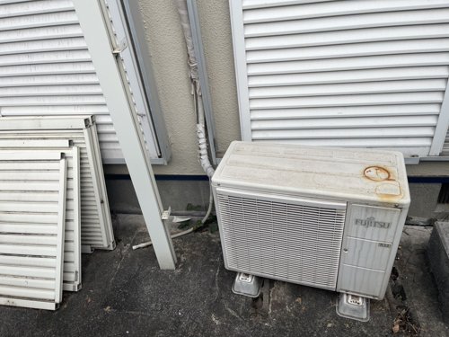 千葉市のエアコン回収・写真10・撤去前