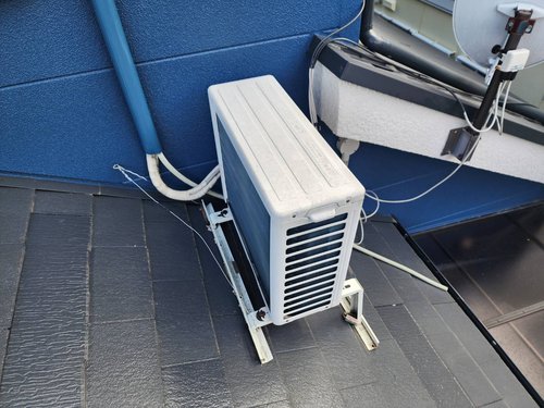 枚方市のエアコン回収・写真2・撤去前