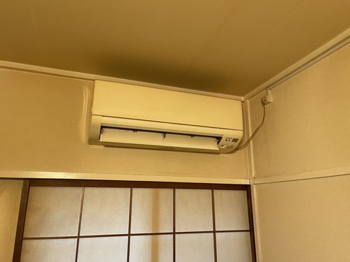 市川市で無料回収する前のエアコン