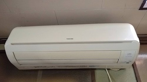 池田市のエアコン回収・写真3・撤去前