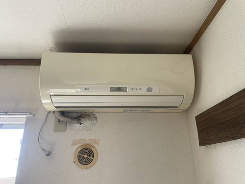 生駒市のエアコン回収・写真3・撤去前