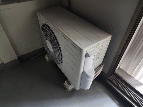 泉佐野市のエアコン回収・写真2・撤去前