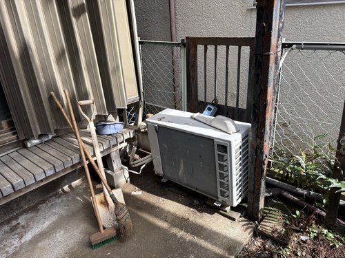 葛飾区のエアコン回収・写真2・撤去前