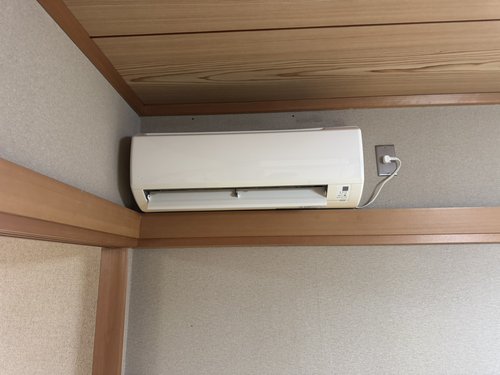 河内長野市で無料回収する前のエアコン