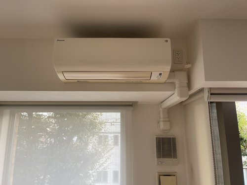 川崎市のエアコン回収・写真7・撤去前