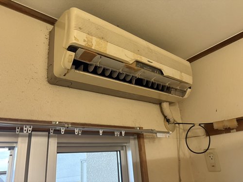 清瀬市で無料回収する前のエアコン