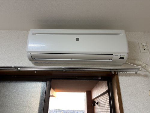 越谷市で無料回収する前のエアコン