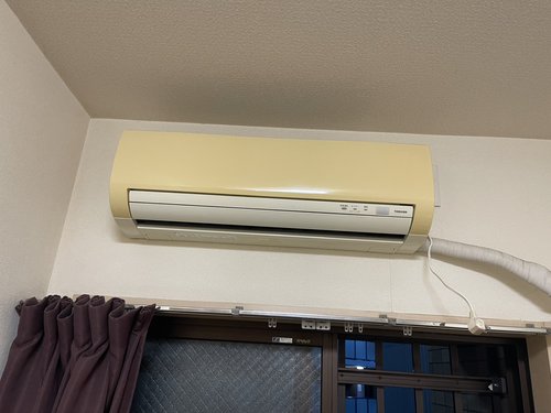 江東区のエアコン回収・写真3・撤去前