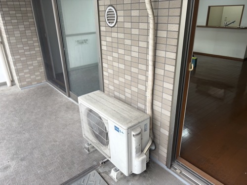 江東区のエアコン回収・写真2・撤去前