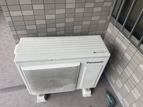江東区のエアコン回収・写真4・撤去前