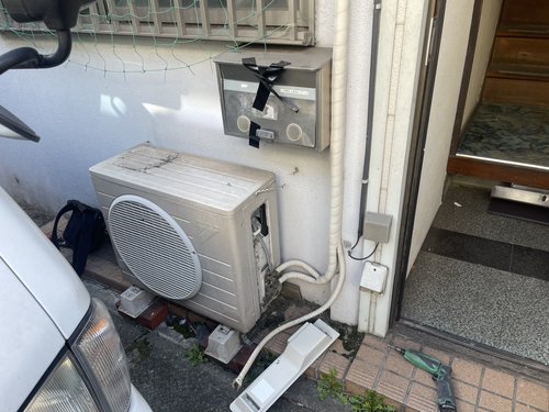中野区のエアコン回収・写真2・撤去前