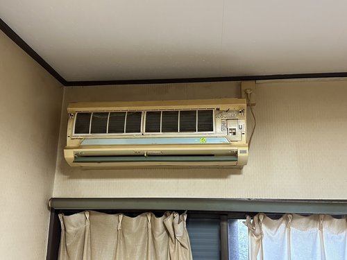 奈良市のエアコン回収・写真3・撤去前