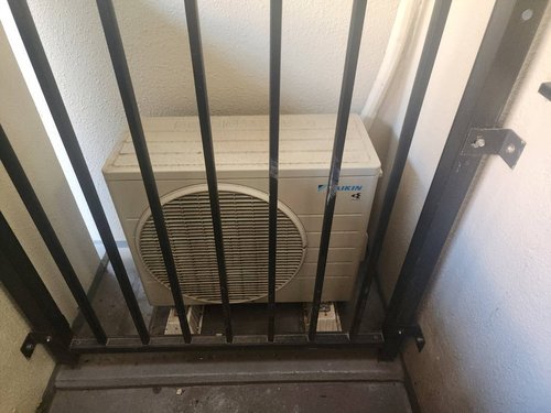 西宮市のエアコン回収・写真2・撤去前