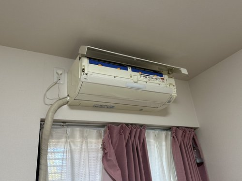 吹田市 K様のエアコン無料回収実績｜マンション4階の2011年製1台を回収