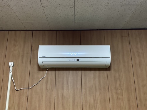吹田市のエアコン回収・写真9・撤去前