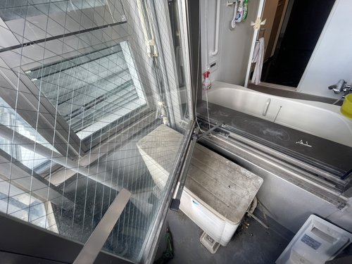横浜市のエアコン回収・写真6・撤去前